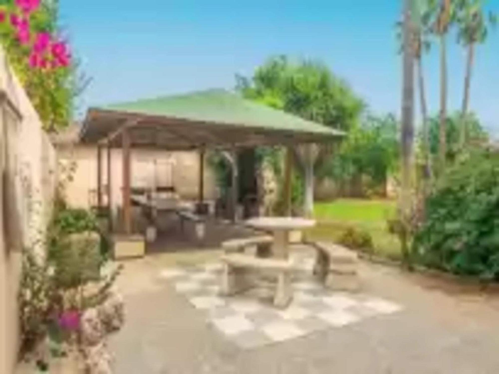 Appealing With Private Pool
